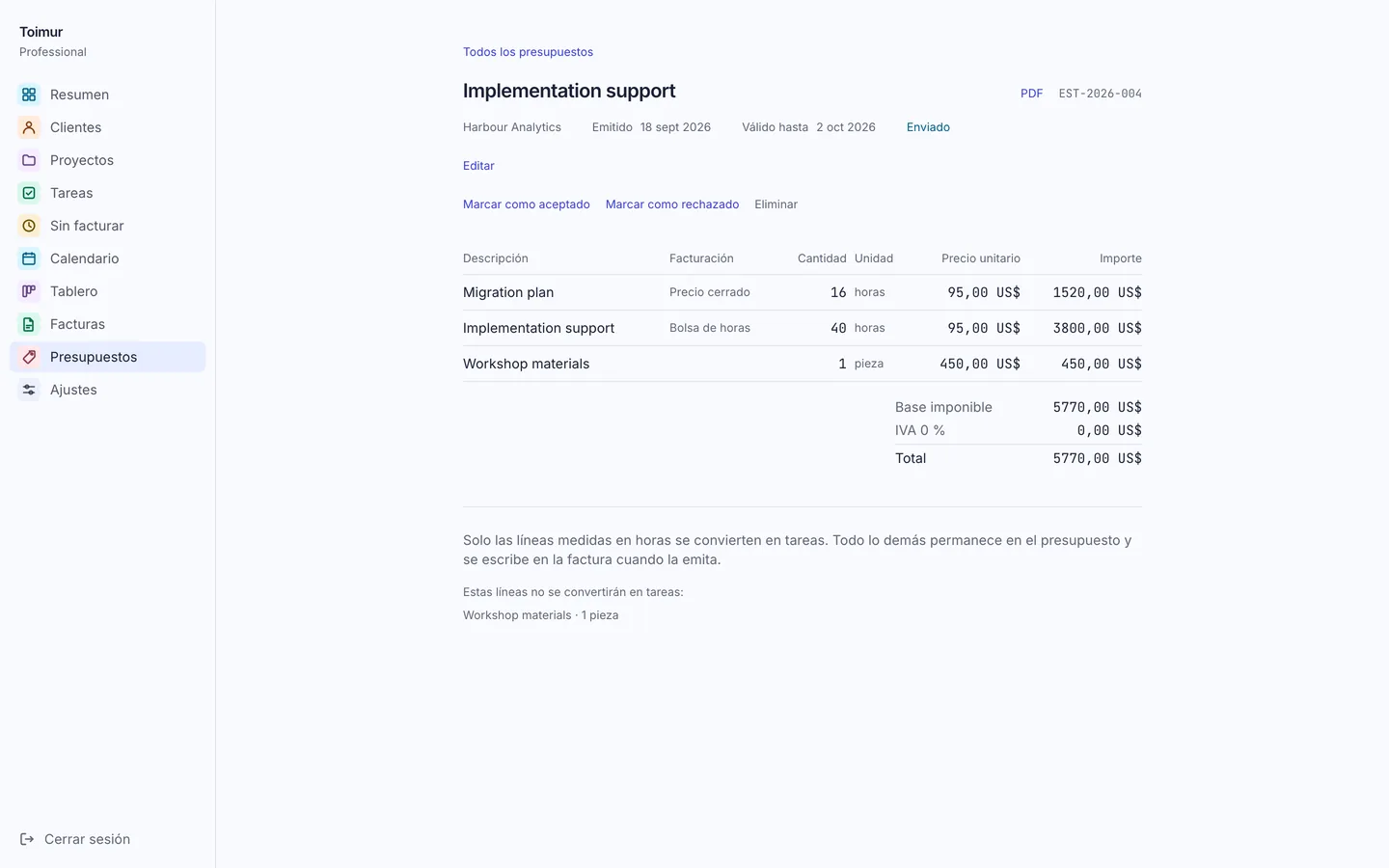 Un presupuesto en Toimur para un cliente de Estados Unidos, en dólares: un precio cerrado, una bolsa de horas y una línea por unidades, con el total.